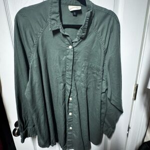 Universal Thread Moss Green Relaxed Button-Down Shirt